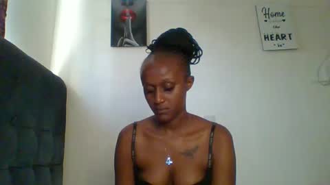 Snapshot of sexsy_sally chatting on December 2024 12:02:01 PM sexsysally online show from December 2024 12:02:01 PM