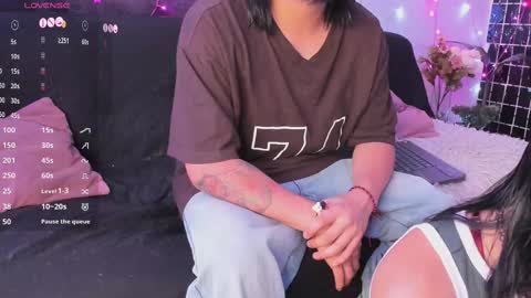 Snapshot of sextape_couple chatting on February 2025 07:11:01 PM Ask me online show from February 2025 07:11:01 PM