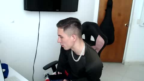 sextinger online show from December 2024 06:31:02 PM