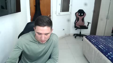 sextinger online show from December 2024 05:51:01 PM