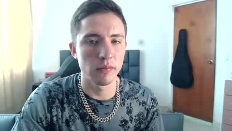 sextinger online show from March 2025 06:47:02 PM