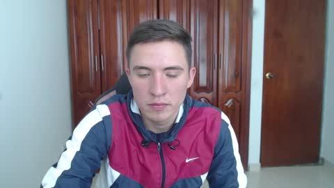 sextinger online show from September 2025 04:00:01 PM