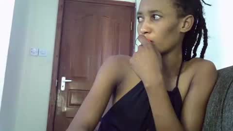 Snapshot of sexy_janny chatting on November 2025 02:28:01 PM Janny online show from November 2025 02:28:01 PM