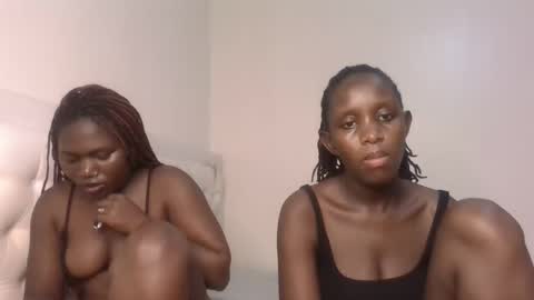 Snapshot of sexy_maya3 chatting on October 2025 12:27:01 AM maya online show from October 2025 12:27:01 AM