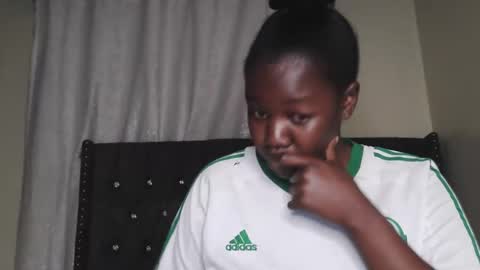 sexy_melanin11 online show from September 2025 05:01:01 PM