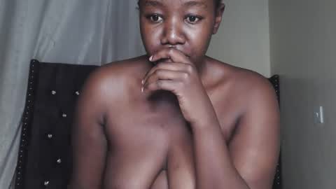 sexy_melanin11 online show from September 2025 04:42:02 PM