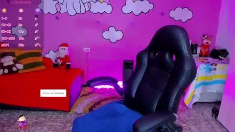 Snapshot of shaaroonhillss1 chatting on December 2025 10:57:02 AM sharoon online show from December 2025 10:57:02 AM