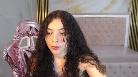 Snapshot of shalon_diaz_sub chatting on December 2024 01:10:02 PM Shalon online show from December 2024 01:10:02 PM
