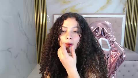 Snapshot of shalon_diaz_sub chatting on December 2024 04:08:02 PM Shalon online show from December 2024 04:08:02 PM