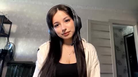 Snapshot of shanaecornish chatting on October 2025 06:14:01 AM Viola online show from October 2025 06:14:01 AM