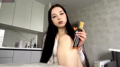 Snapshot of shanaecornish chatting on November 2025 06:45:01 AM Viola online show from November 2025 06:45:01 AM