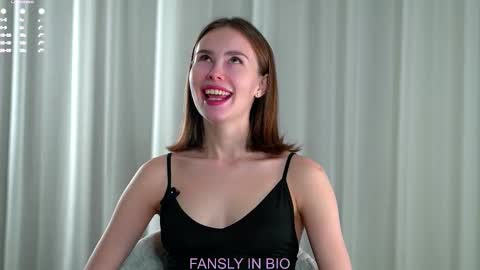 Snapshot of shanelfun chatting on November 2025 01:11:01 AM Emmy online show from November 2025 01:11:01 AM