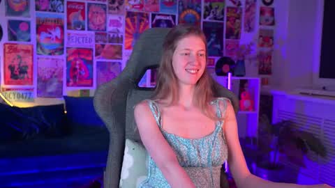 Snapshot of sharonevansi chatting on February 2025 06:37:02 PM Sharon online show from February 2025 06:37:02 PM