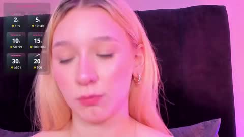 Shantall online show from February 2025 06:11:01 PM
