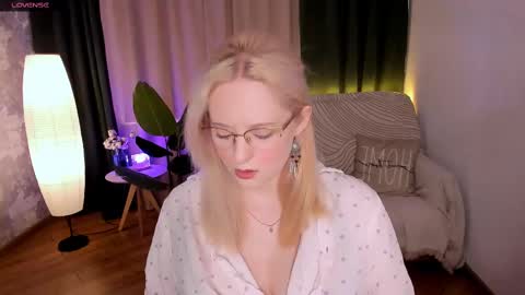 Hello guys my name is Aemilia online show from February 2025 08:54:02 AM