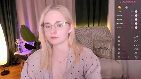 Hello guys my name is Aemilia online show from March 2025 11:51:01 AM