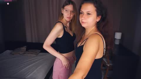 Gretta and Lucia online show from September 2025 05:40:02 AM