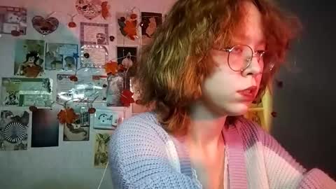 Milena online show from November 2025 04:06:01 PM