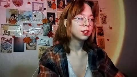 Milena online show from December 2025 01:18:02 PM