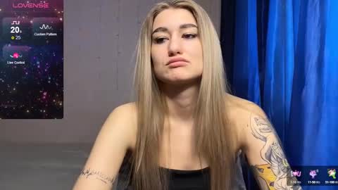 Snapshot of silvia_sugarr chatting on March 2025 09:24:02 AM Silvia online show from March 2025 09:24:02 AM