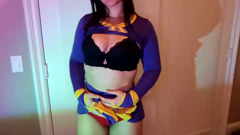 Snapshot of simonesighren chatting on October 2025 04:57:02 AM simonesighren online show from October 2025 04:57:02 AM