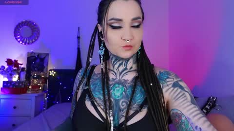 Snapshot of sindeleros chatting on December 2024 01:30:02 PM Ms. Sindel online show from December 2024 01:30:02 PM