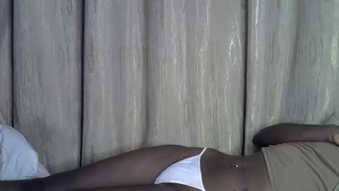 Snapshot of sismile chatting on December 2025 03:49:02 AM shannie online show from December 2025 03:49:02 AM