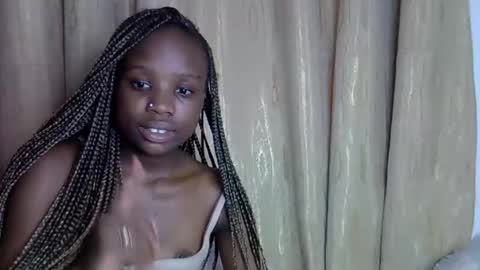 Snapshot of sismile chatting on December 2025 12:58:02 PM shannie online show from December 2025 12:58:02 PM