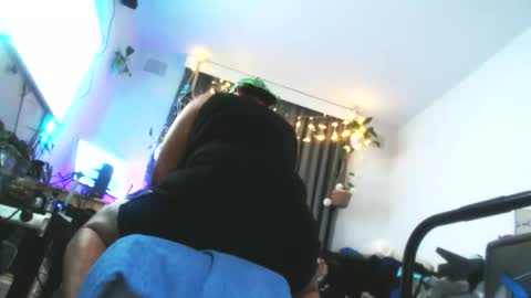 RESPONDS WELL TO ... online show from December 2025 04:34:02 PM