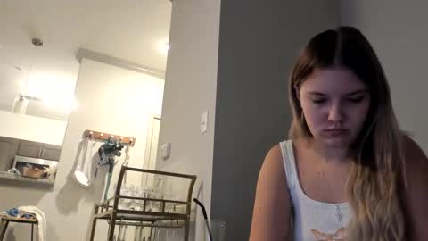 skiimaskabby online show from September 2025 12:05:01 AM