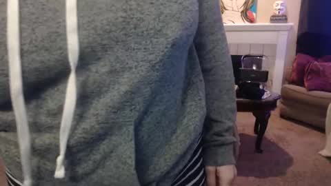 SKYLE   online show from February 2025 12:30:01 AM