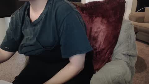 SKYLE   online show from September 2025 04:34:01 PM