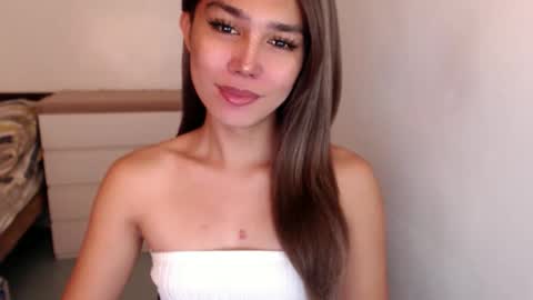 Snapshot of skyllerkent chatting on November 2025 01:26:02 AM Sky online show from November 2025 01:26:02 AM