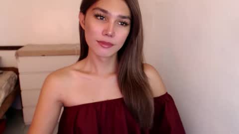 Snapshot of skyllerkent chatting on December 2025 02:49:01 AM Sky online show from December 2025 02:49:01 AM