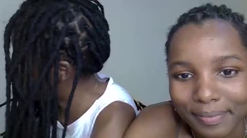 Snapshot of sleciah chatting on November 2025 04:09:02 PM sleciah online show from November 2025 04:09:02 PM