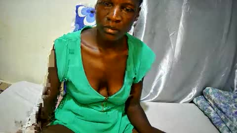 Snapshot of slim_cate chatting on December 2025 09:29:02 AM slim_cate online show from December 2025 09:29:02 AM