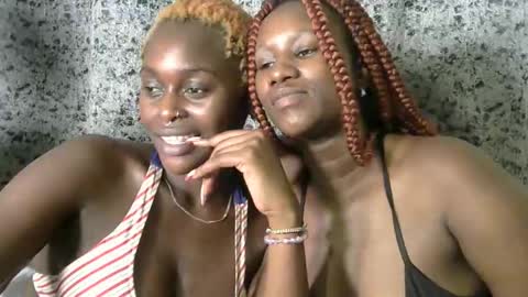 Snapshot of slimandthick1 chatting on October 2025 12:28:01 PM slimandthick1 online show from October 2025 12:28:01 PM