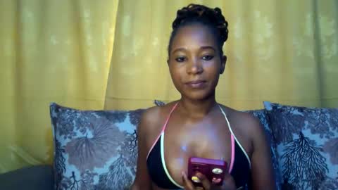 Snapshot of slimy_baiby chatting on November 2025 08:04:01 AM slimy_baiby online show from November 2025 08:04:01 AM