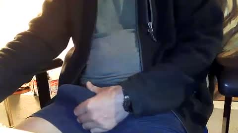 Snapshot of slogrow_uncut chatting on December 2024 05:04:01 PM SlowGrow Uncut online show from December 2024 05:04:01 PM