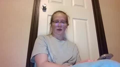 Snapshot of slutty_redhead3 chatting on October 2025 12:11:02 AM Slutty redhead3 online show from October 2025 12:11:02 AM