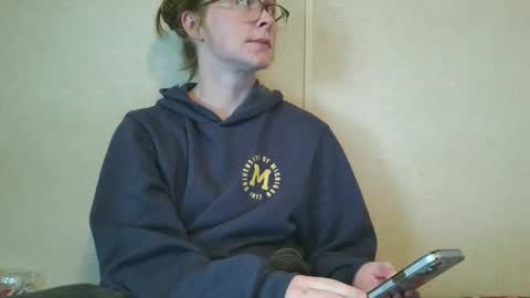 Snapshot of slutty_redhead3 chatting on October 2025 04:18:01 PM Slutty redhead3 online show from October 2025 04:18:01 PM