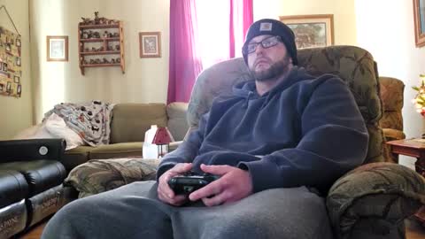 Snapshot of smalltownbighandsome chatting on December 2025 09:08:01 PM smalltownbighandsome online show from December 2025 09:08:01 PM