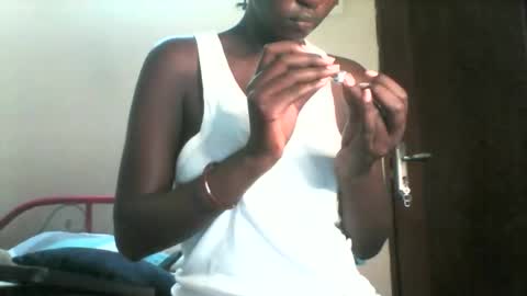 Snapshot of smileykesh chatting on November 2025 05:57:02 AM smileykesh online show from November 2025 05:57:02 AM