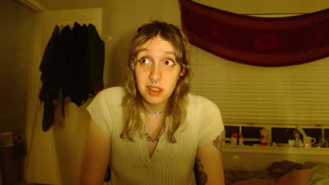 Snapshot of soffpurr chatting on October 2025 05:20:02 AM Lilytea online show from October 2025 05:20:02 AM