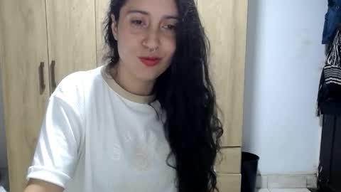 sofiacano43 online show from September 2025 12:54:02 AM
