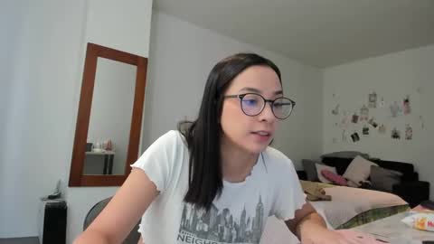 Sofia online show from February 2025 02:57:01 PM