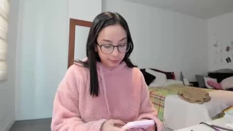 Sofia online show from February 2025 07:35:01 PM