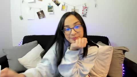 Sofia online show from March 2025 12:00:02 AM