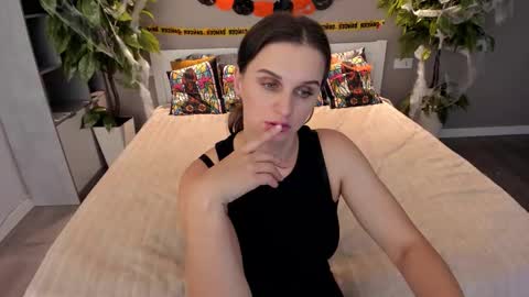 Snapshot of soficroft chatting on October 2025 08:57:01 PM Sofi online show from October 2025 08:57:01 PM