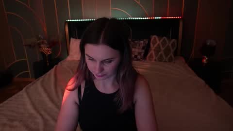 Snapshot of soficroft chatting on November 2025 08:14:01 PM Sofi online show from November 2025 08:14:01 PM